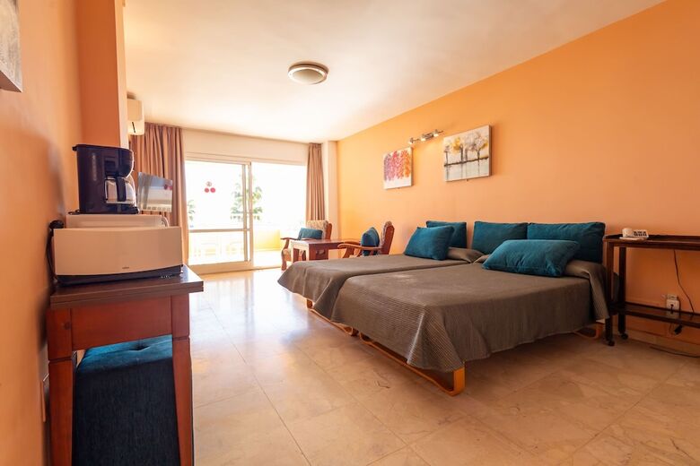 Aparthotel Apartamentos Jabega