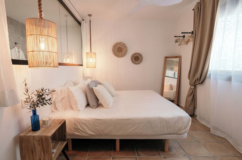 Bed & Breakfast Hearts & Home