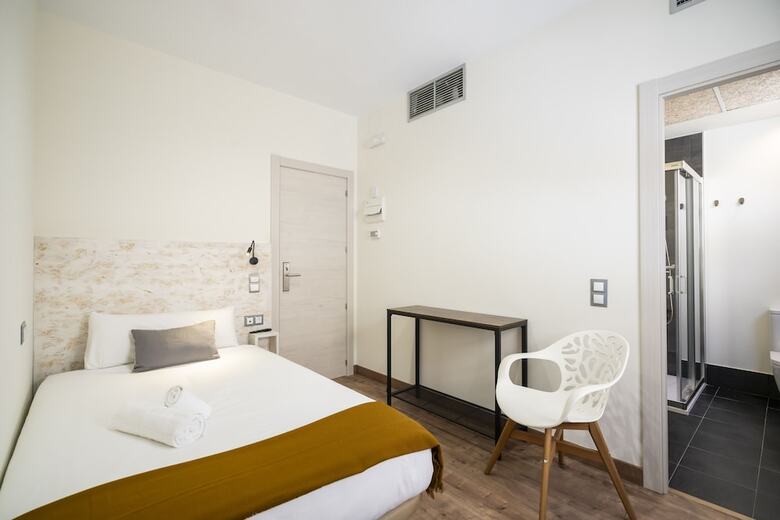 Hotel Dobo Azacanes Hostal