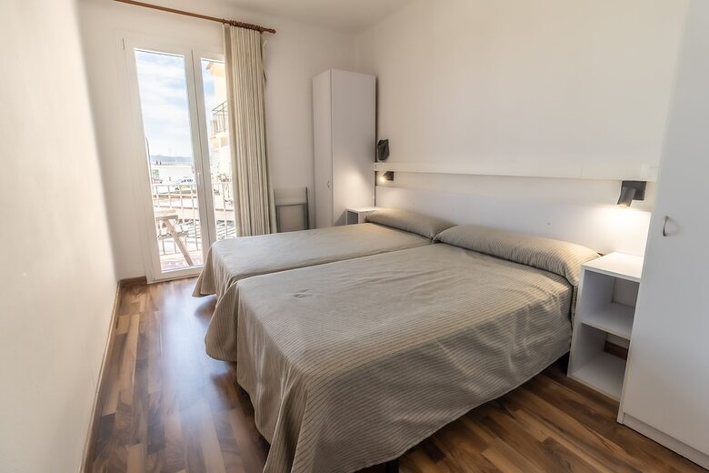 Hostal Fonda Can Dalf� By Vivere Stays