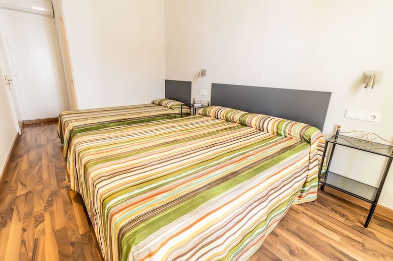 Hostal Fonda Can Dalf� By Vivere Stays