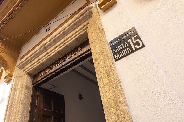 Aparthotel Apartamentos Santa Mar�a 15