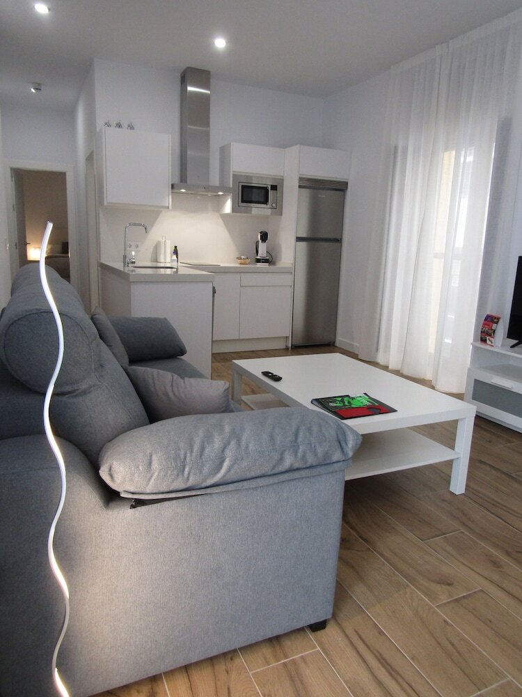 Aparthotel Apartamentos Santa Mar�a 15