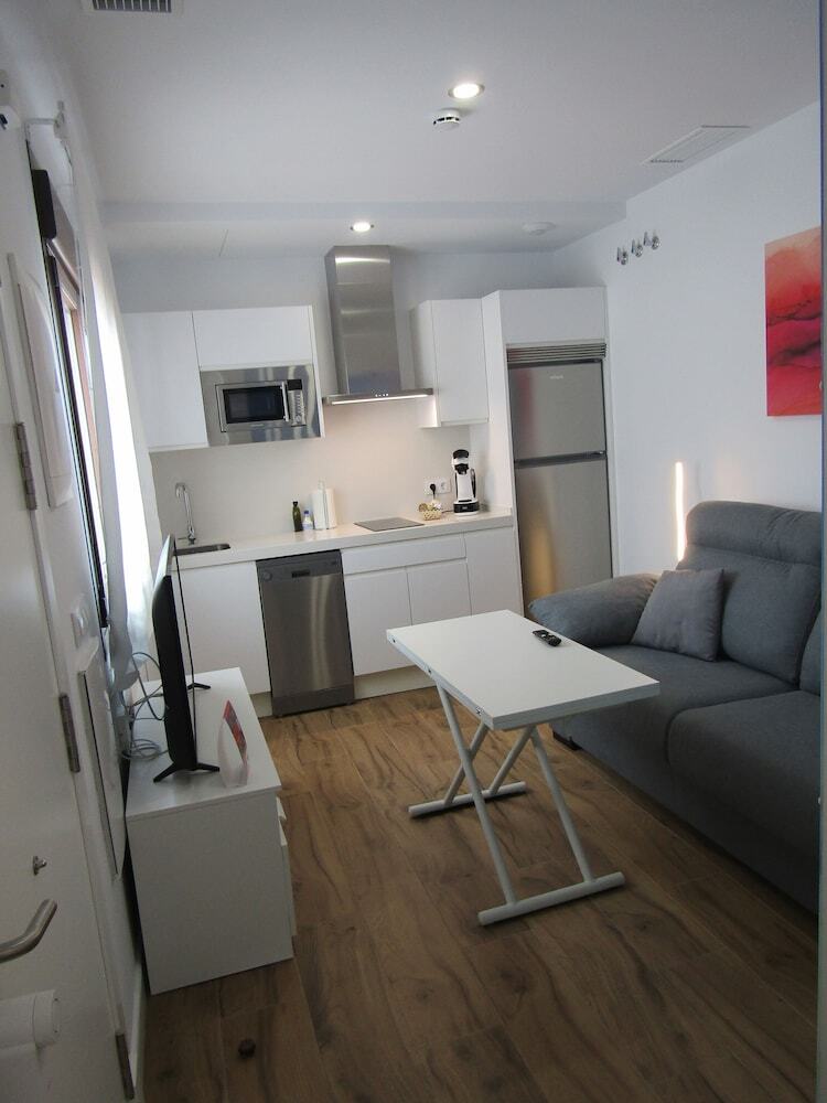 Aparthotel Apartamentos Santa Mar�a 15