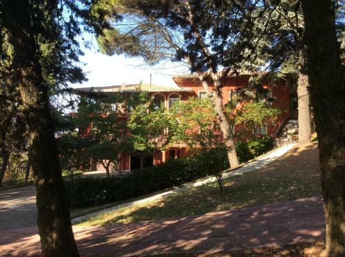 Hostal Agriturismo Mezzaluna