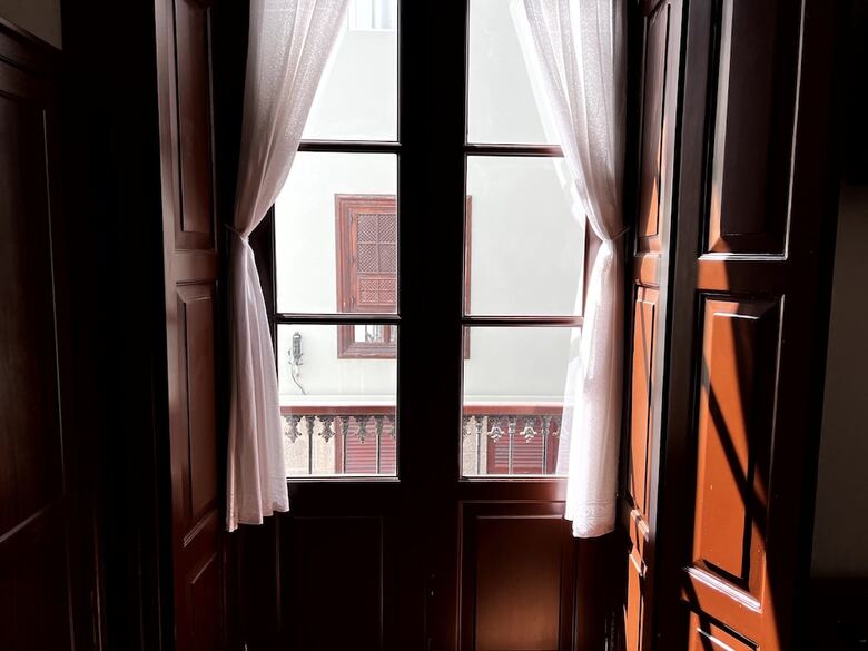 Santa Ana Suite & Rooms