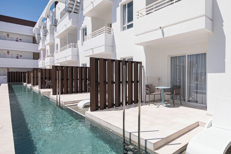 Aparthotel Cabot Hobby Club Apartments