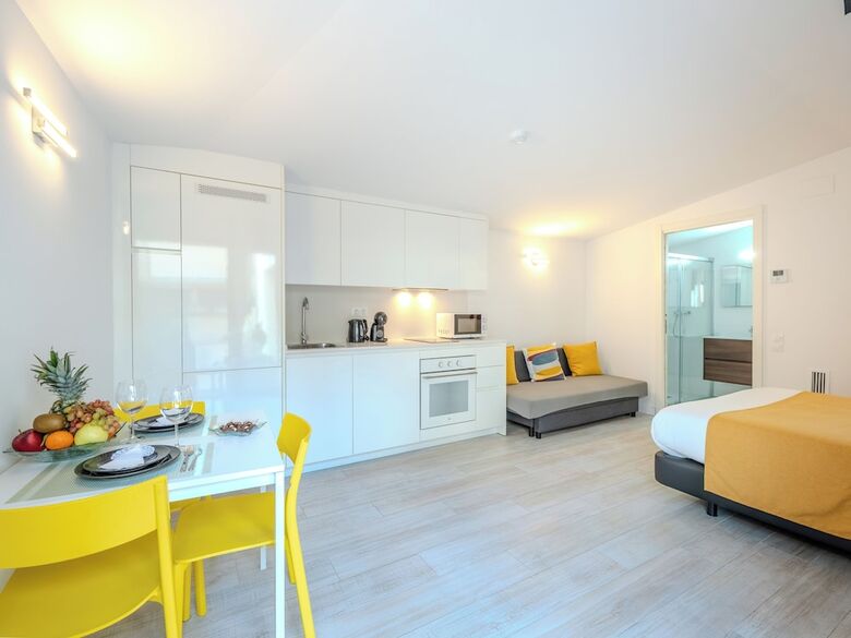 Aparthotel Castell Beach