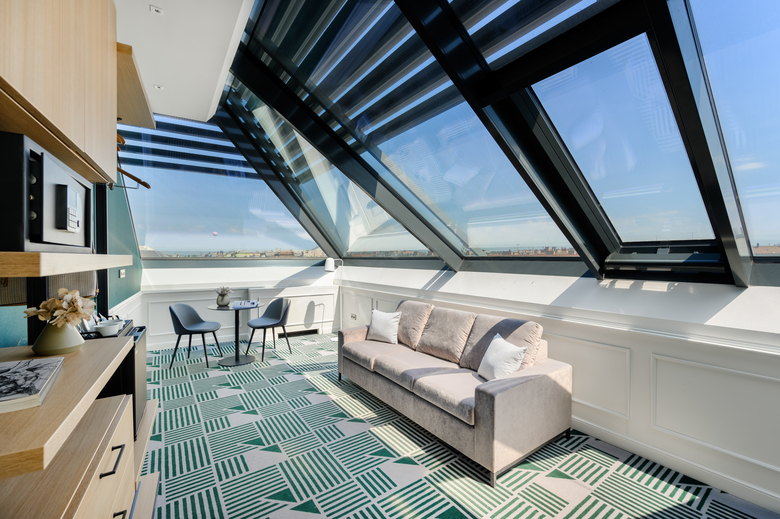 Hotel Oktogon Haggenmacher By Continental Group