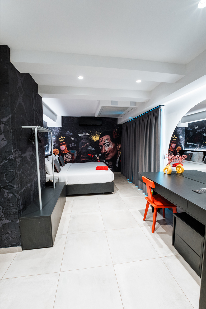 So City Hotel
