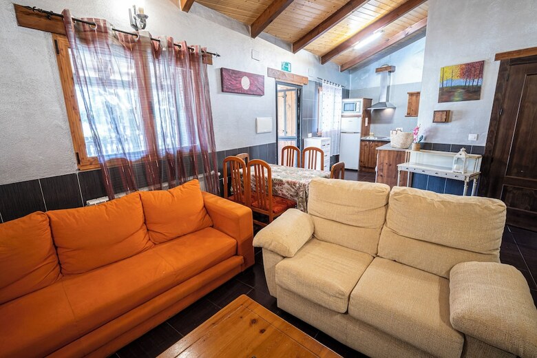 Hotel Chozos Rurales El Solitario