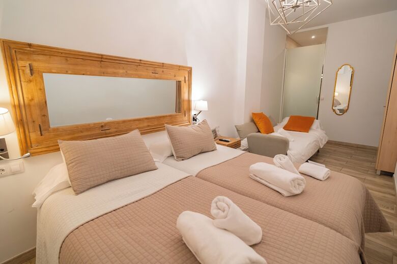 Hotel Center Suites San Eloy