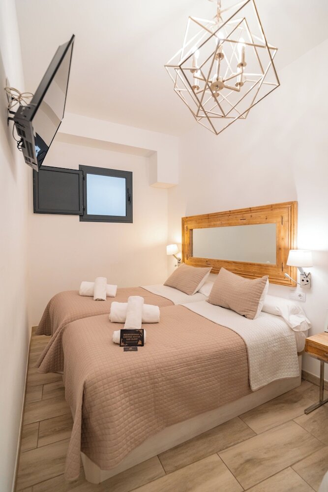 Hotel Center Suites San Eloy