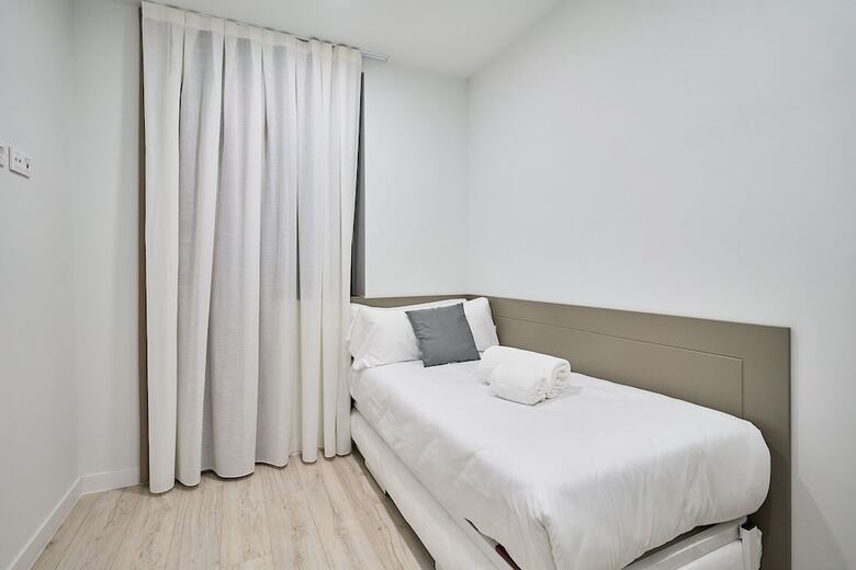 Aparthotel Ines Luna Suites