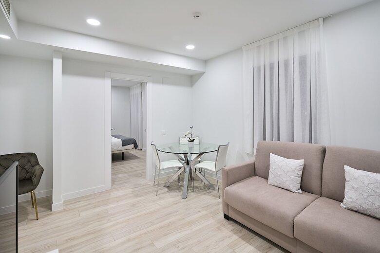Aparthotel Ines Luna Suites