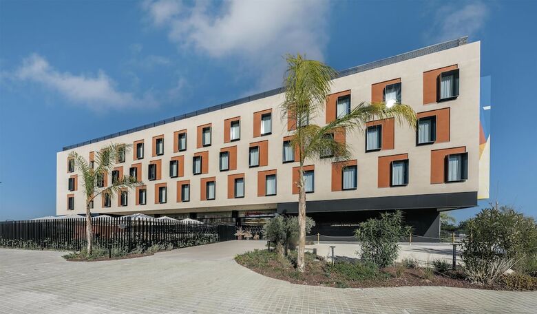 Hotel Hampton By Hilton Alicante Airport