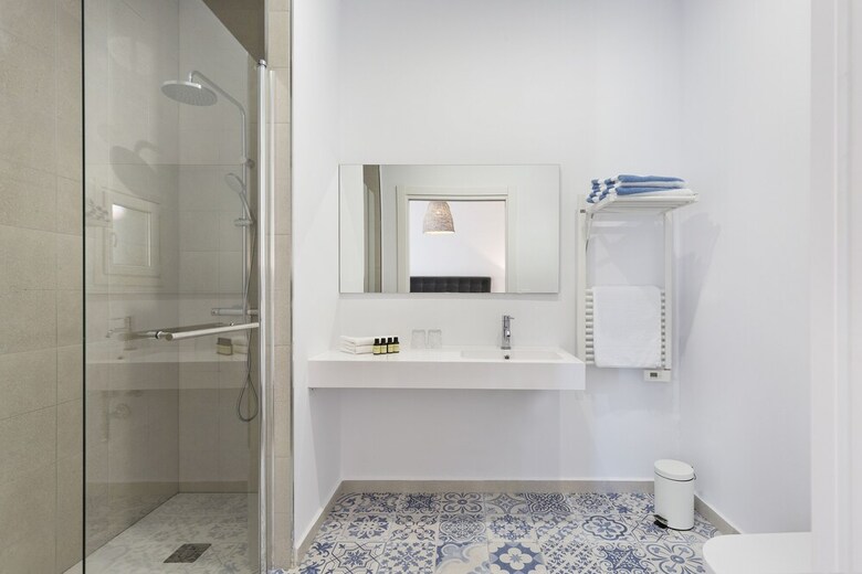 Hotel Masia Can Rovira