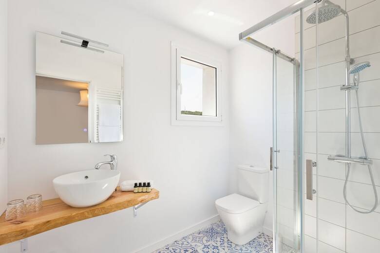 Hotel Masia Can Rovira