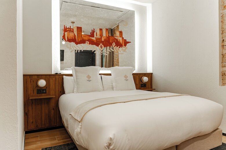 Hotel Bubaqia House