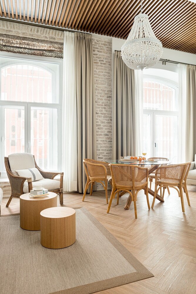 Aparthotel Mylu Suites By Puerta Catedral
