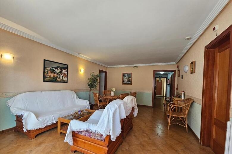 Hostal Hotel Blue Spot