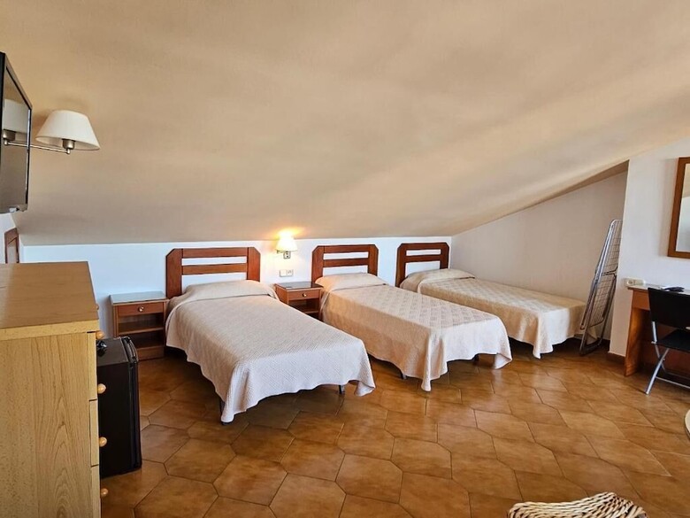 Hostal Hotel Blue Spot