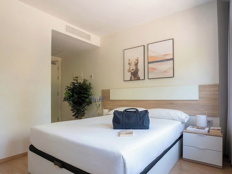 Aparthotel Limehome Barcelona Carrer De Fontcoberta