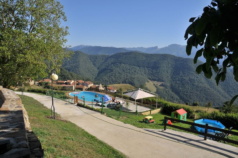 Aparthotel Viviendas Rurales Pe�a Sagra