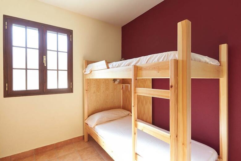 Hostal Alojamientos Ac� Y All� - Hostel