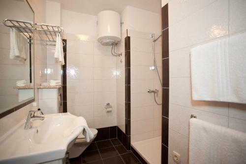 Apartments Villa ?izmi?