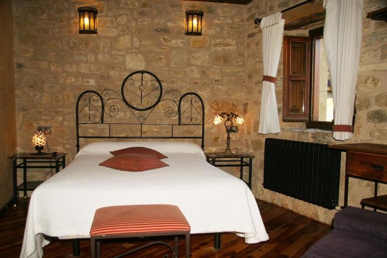 Hotel El Mirador De Almanzor