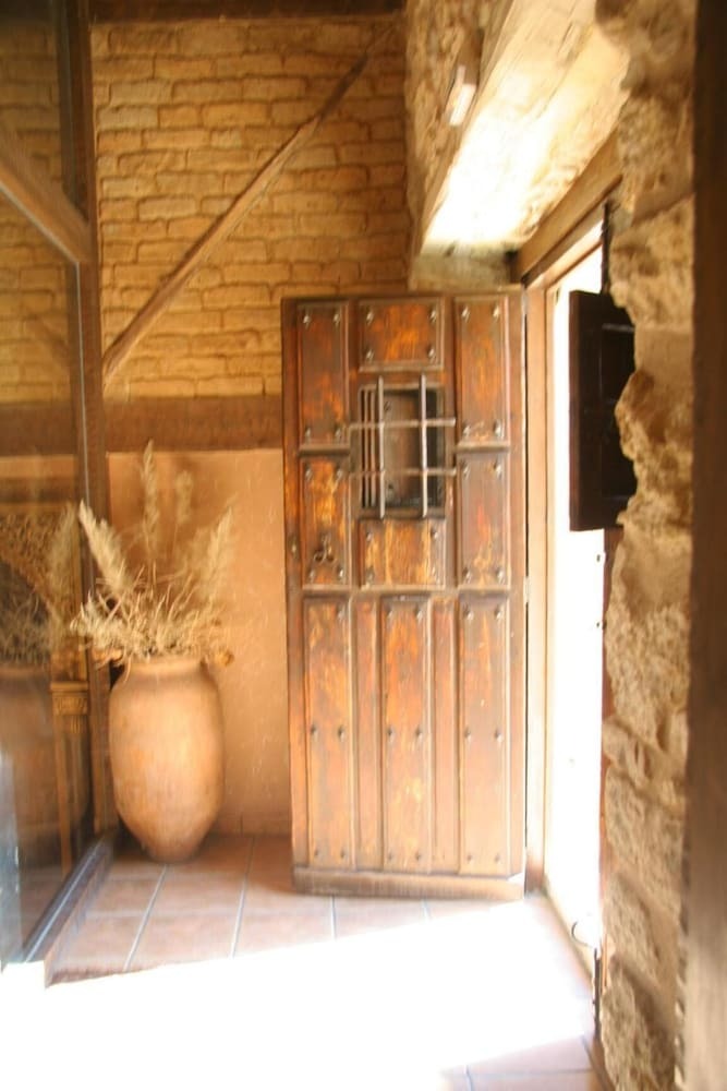 Hotel El Mirador De Almanzor