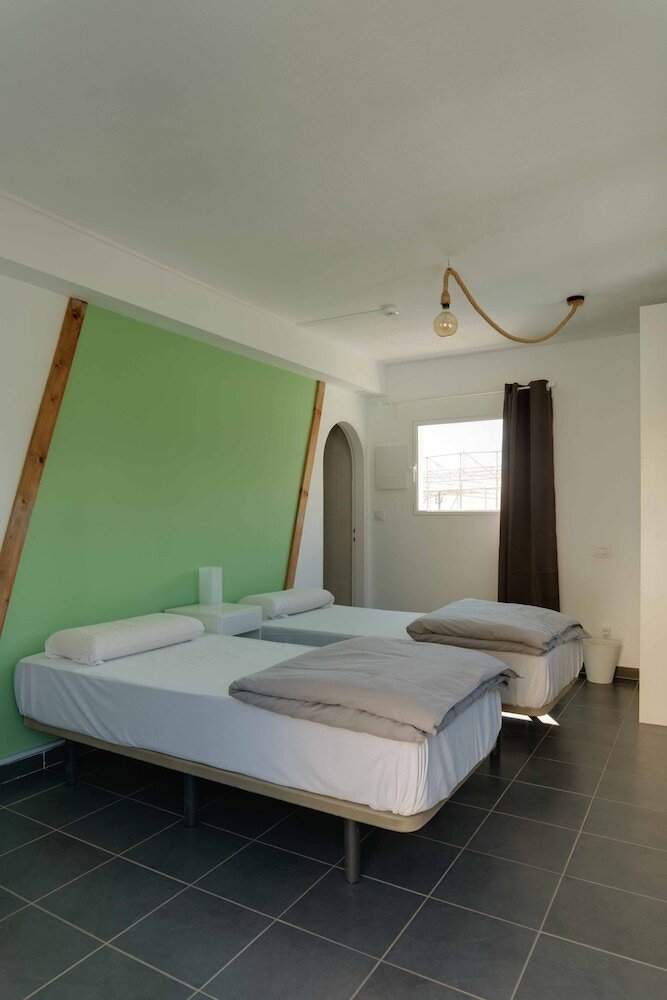 Hostal The Tree House Hostel