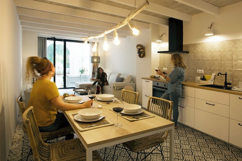Aparthotel Graffiti Suites M�laga