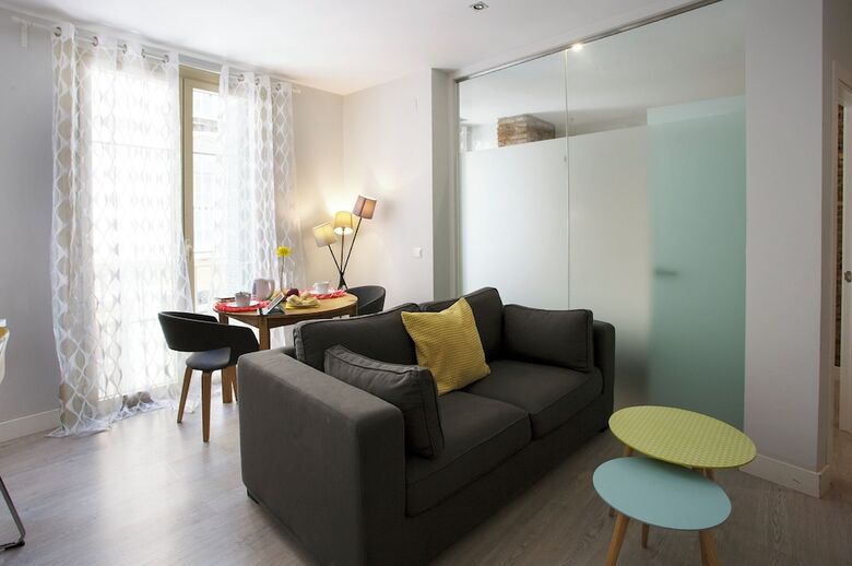 Aparthotel Graffiti Suites M�laga