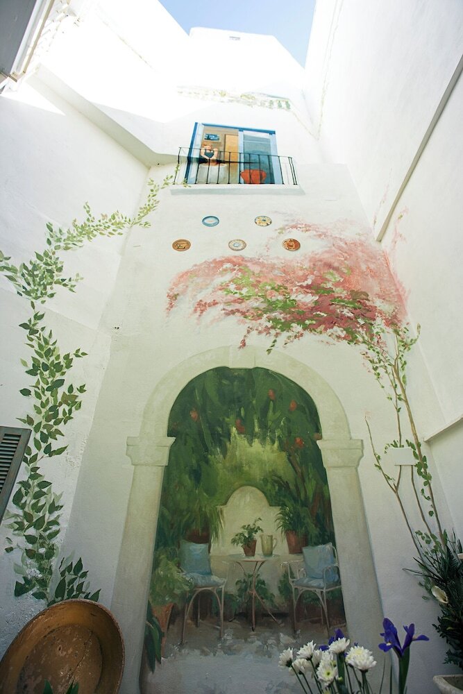 Aparthotel Graffiti Suites M�laga