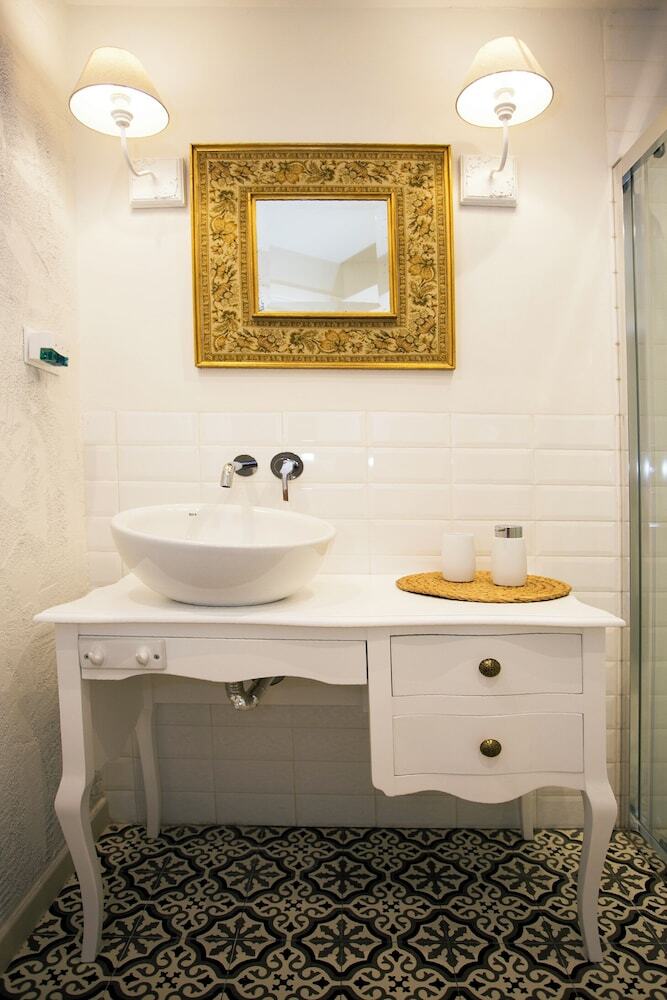 Aparthotel Graffiti Suites M�laga