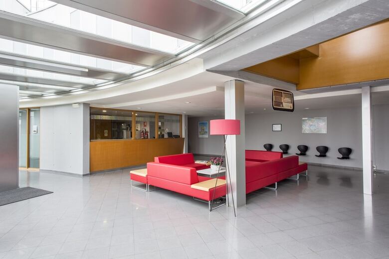 Hostal Residencia Universitaria O Castro - Campus Accommodation