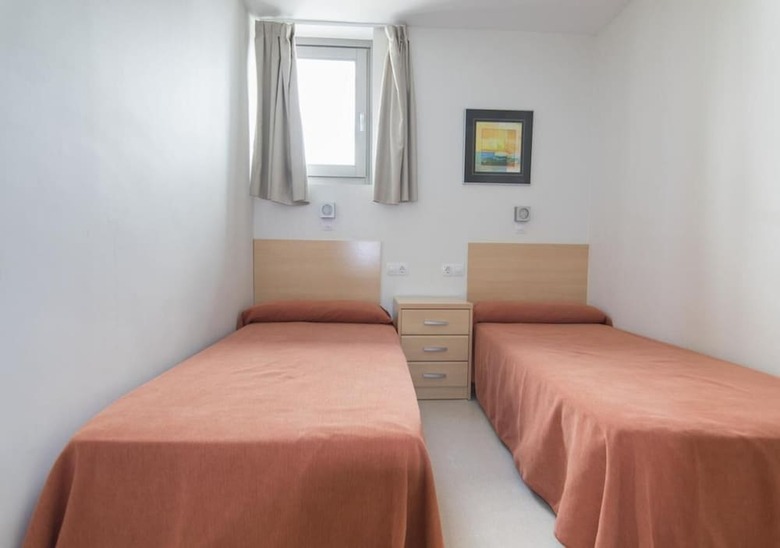 Hostal Albergue Inturjoven Chipiona - Hostel