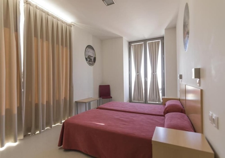 Hostal Albergue Inturjoven Chipiona - Hostel
