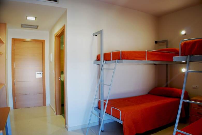 Hostal Albergue Inturjoven Chipiona - Hostel