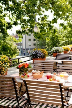 Steigenberger Hotel Remarque