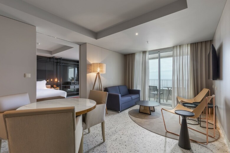 Hotel Next By Savoy Signature