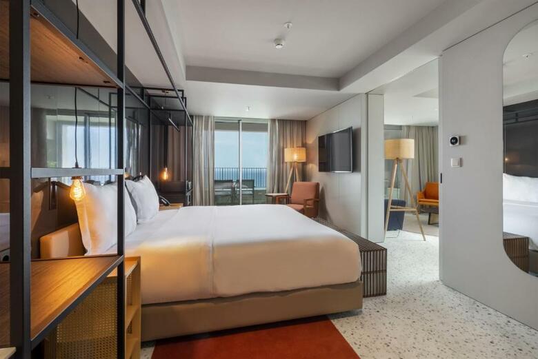 Hotel Next By Savoy Signature