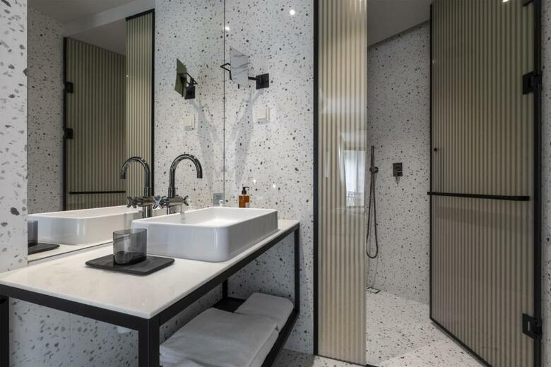 Hotel Next By Savoy Signature
