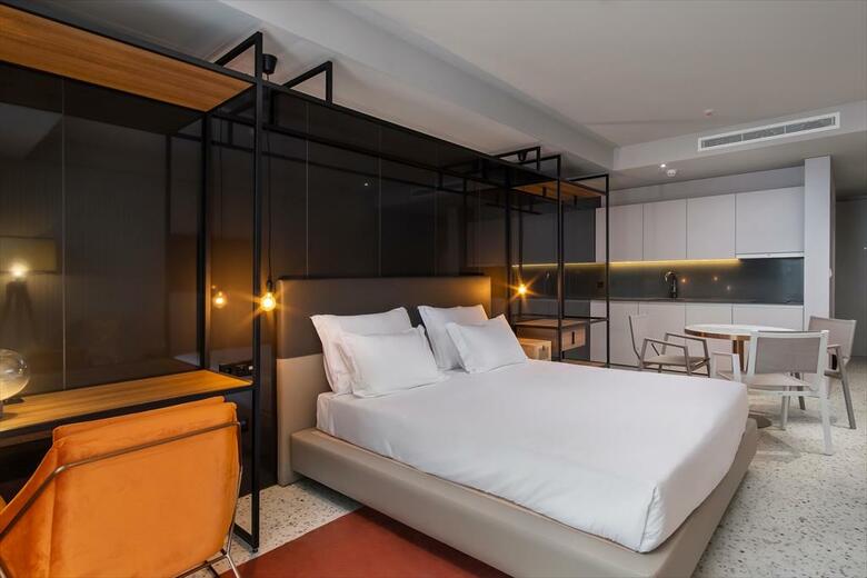 Hotel Next By Savoy Signature