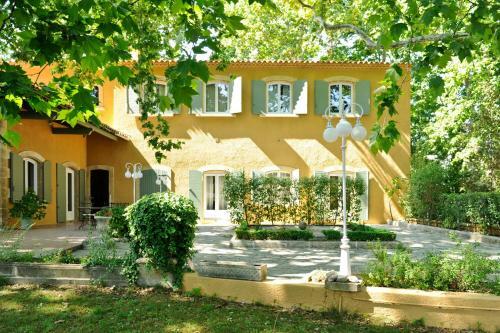 Hotel Auberge Bourrelly