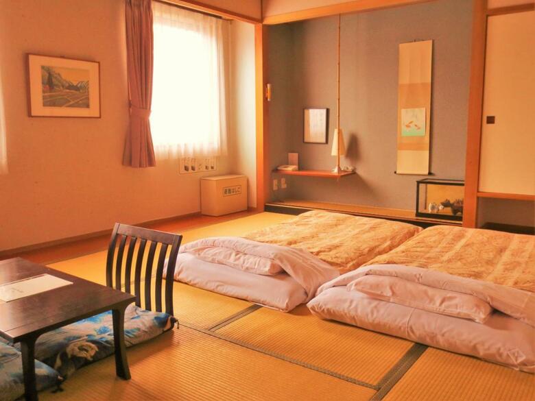 Hotel Heart Inn