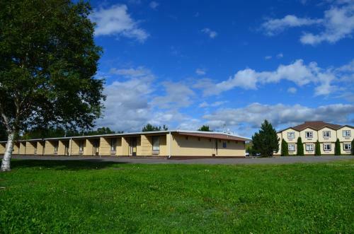 Mount Peyton Hotel