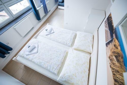 Apartments Kope?n� With Parking